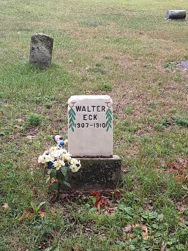 Lakeview Cemetery grounds