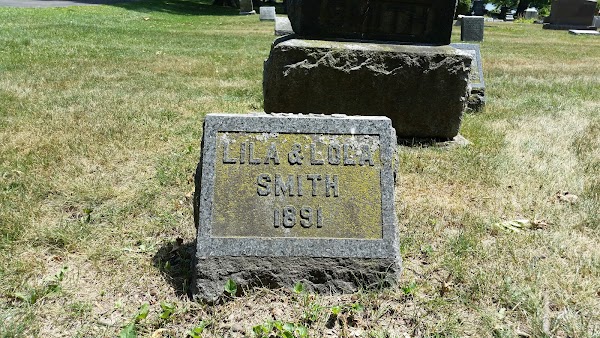 Lakeview Cemetery grounds