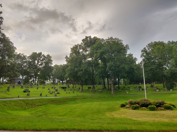Lakeview Cemetery grounds