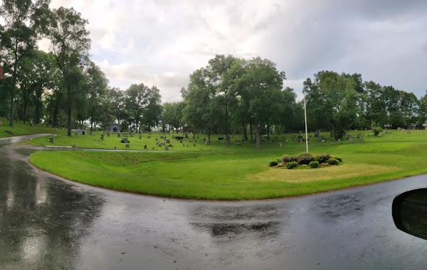 Lakeview Cemetery grounds