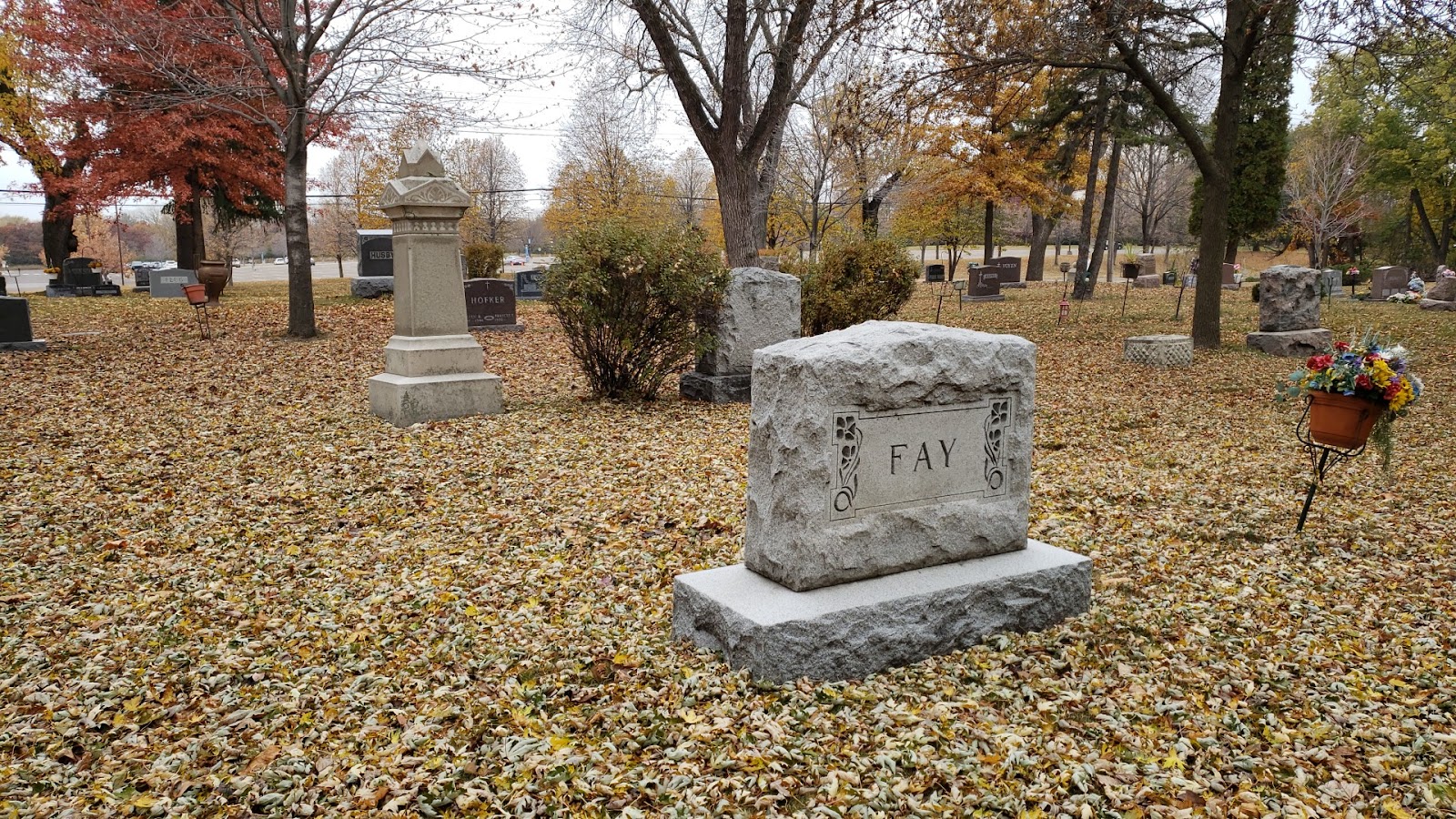 Lakeview Cemetery cemetery grounds and headstones
