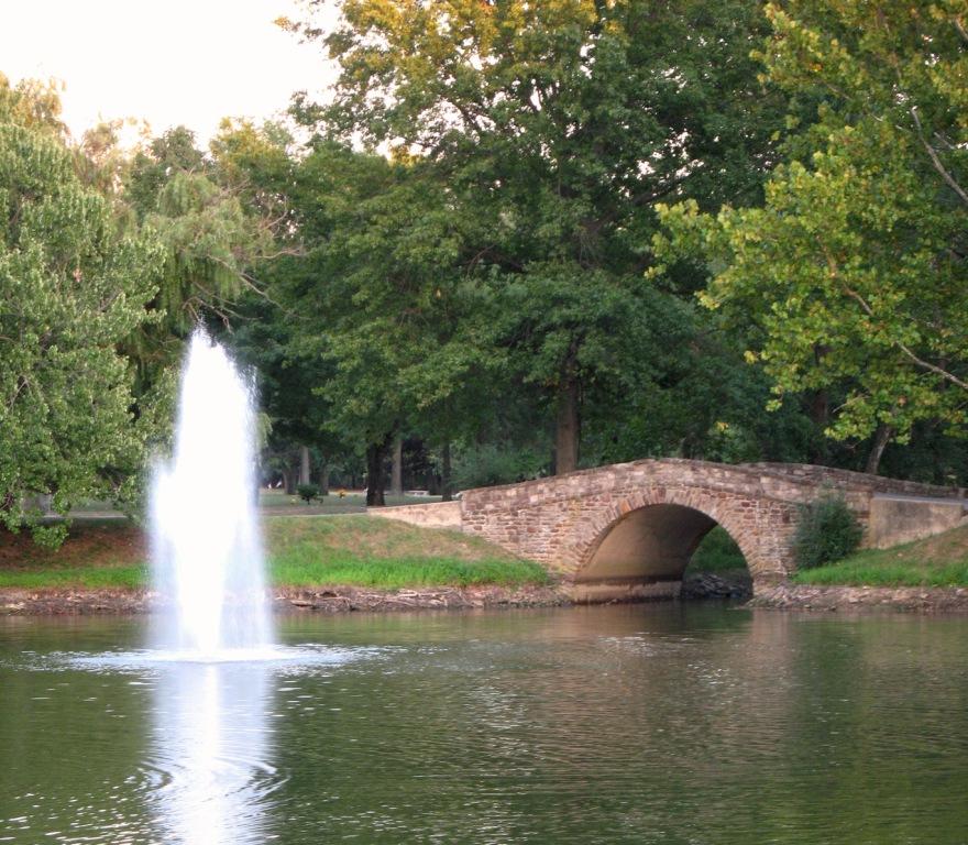 Lakeview Memorial Park cemetery grounds and headstones