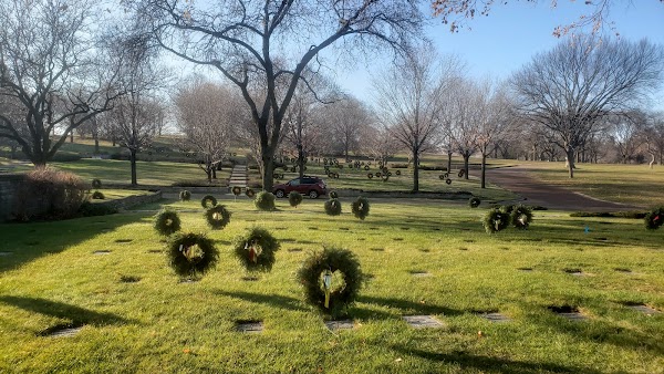 Lakewood Cemetery grounds