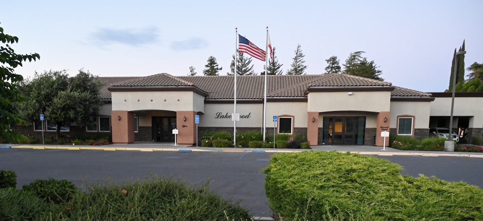 Lakewood Funeral Home & Memorial Park cemetery grounds and headstones