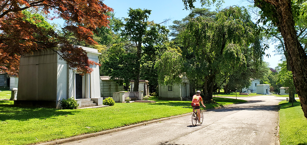 Laurel Hill West & Laurel Hill Funeral Home cemetery grounds and headstones