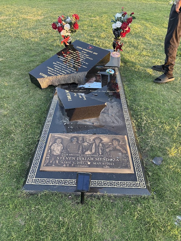 Laurel Land Funeral Home & Laurel Land Memorial Park grounds