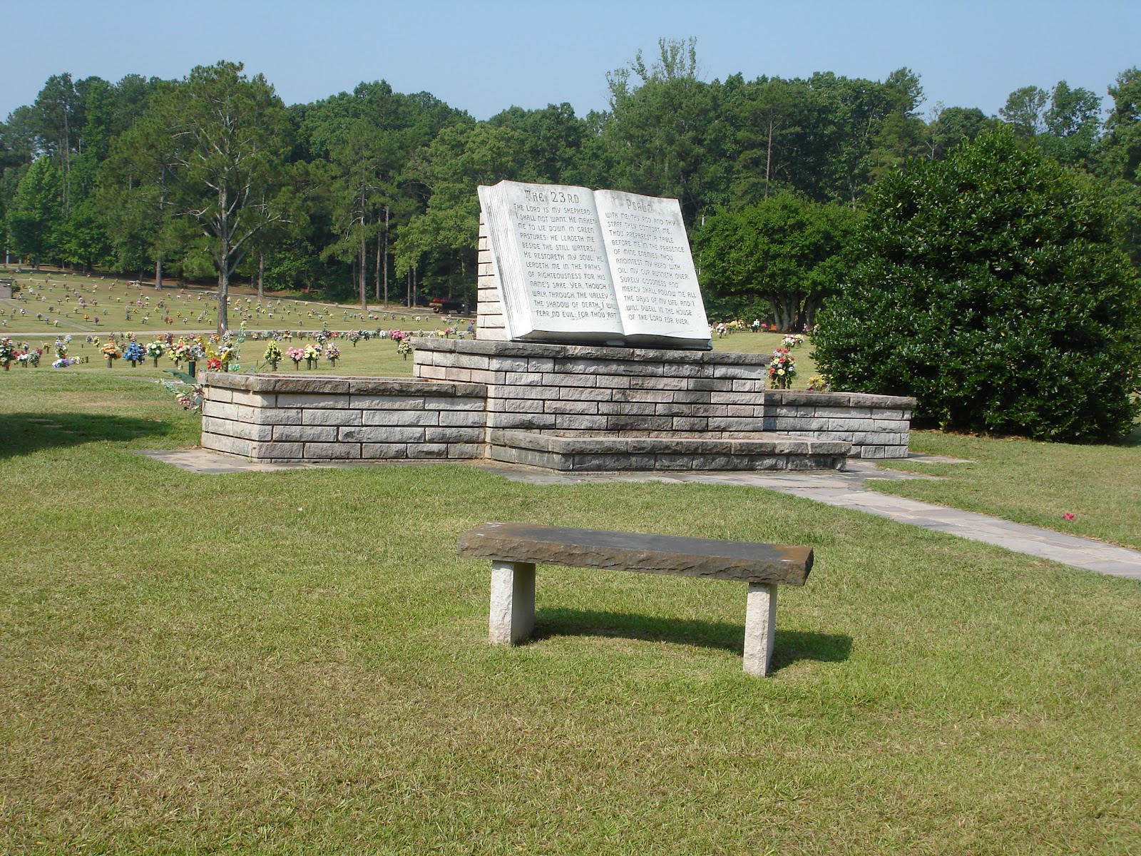 Lawnwood Memorial Park cemetery grounds and headstones