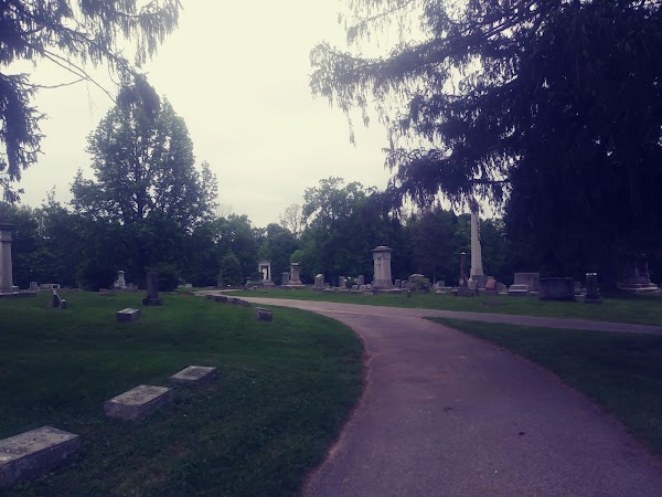Lawrenceburg Cemetery grounds