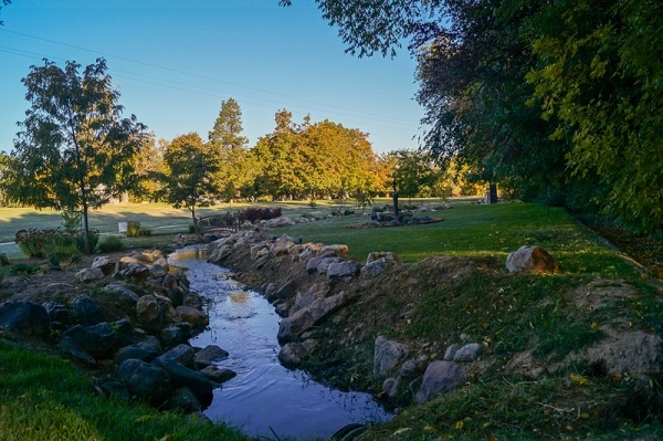Leavitt's Mortuary & Aultorest Memorial Park grounds