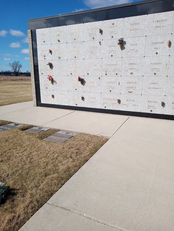 Ledgeview Memorial Park grounds
