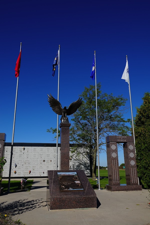 Ledgeview Memorial Park grounds