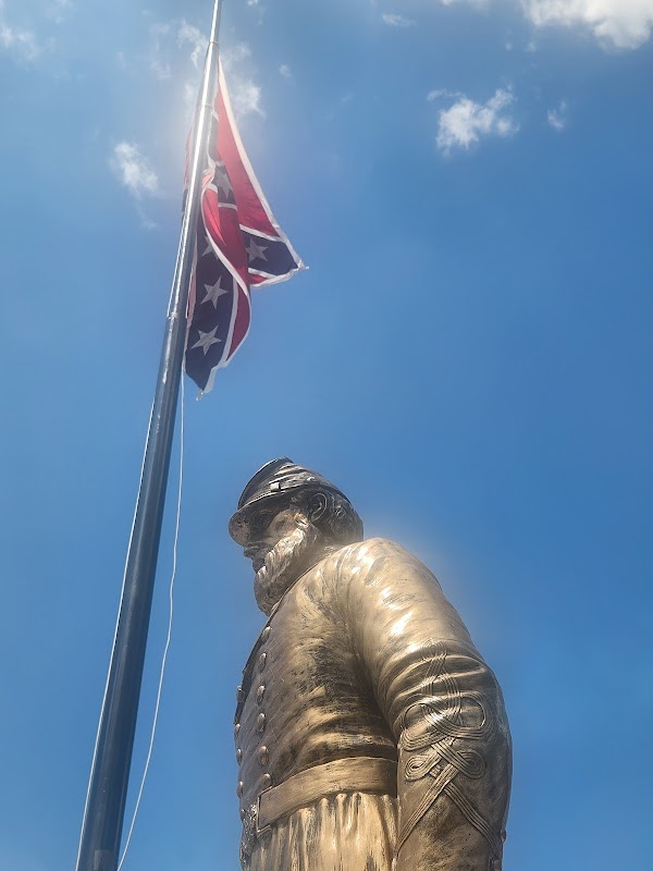 Lee - Jackson Memorial Park grounds