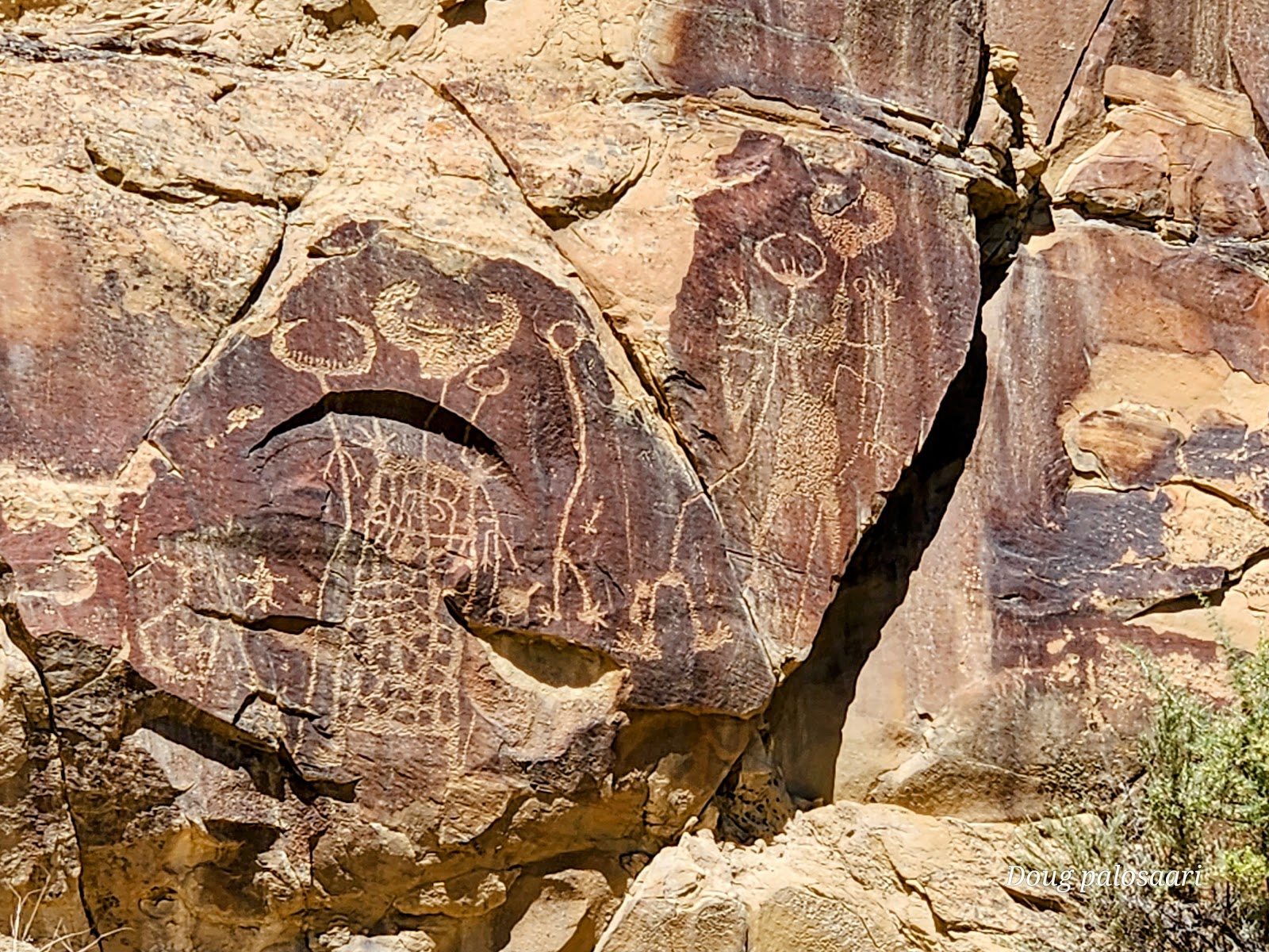 Legend Rock State Petroglyph Site cemetery grounds and headstones