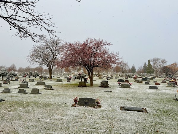 Lehi City Cemetery Main Office grounds