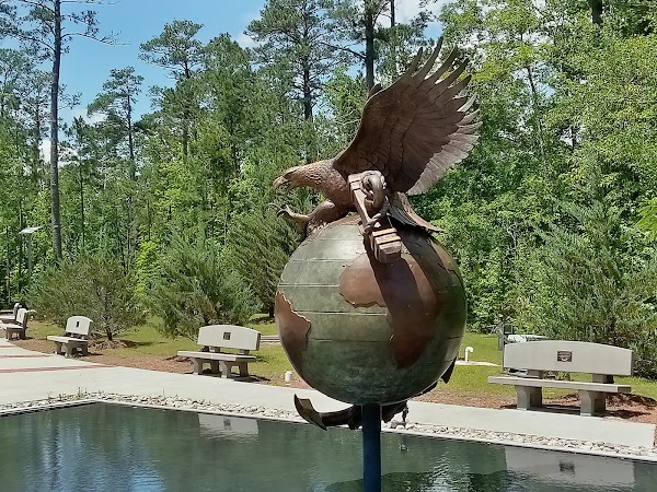 Lejeune Memorial Gardens grounds