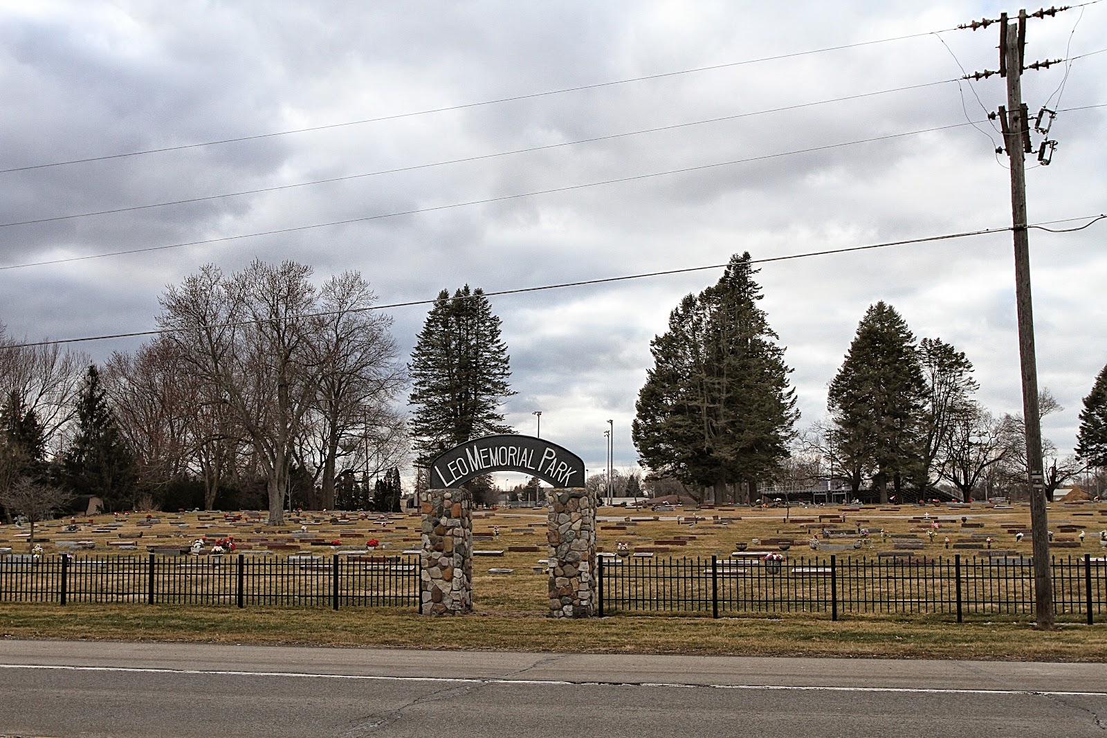 Leo Memorial Park