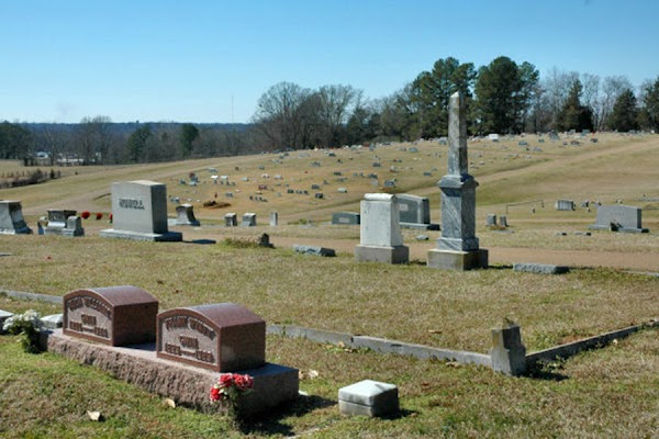 Lexington Odd Fellows Cemetery grounds