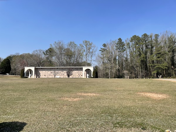 Lincoln Cemetery grounds
