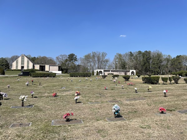 Lincoln Cemetery grounds