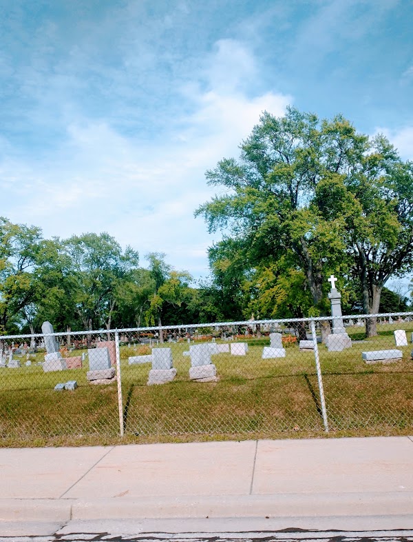 Lincoln Memorial Cemetery grounds
