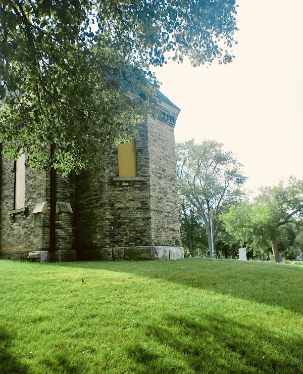Lincoln Memorial Cemetery grounds