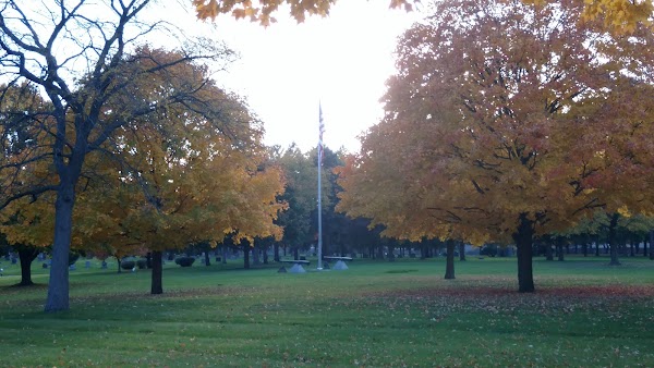 Lincoln Memorial Park grounds