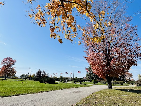 Lincoln Memory Gardens Cemetery grounds