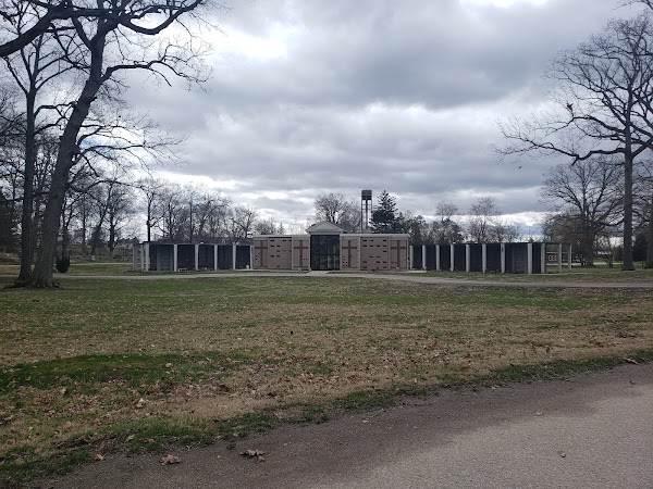 Lindenwood Cemetery grounds
