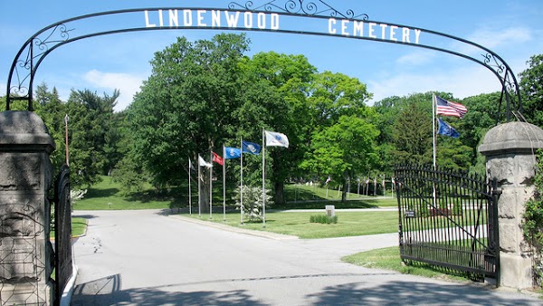 Lindenwood Cemetery grounds
