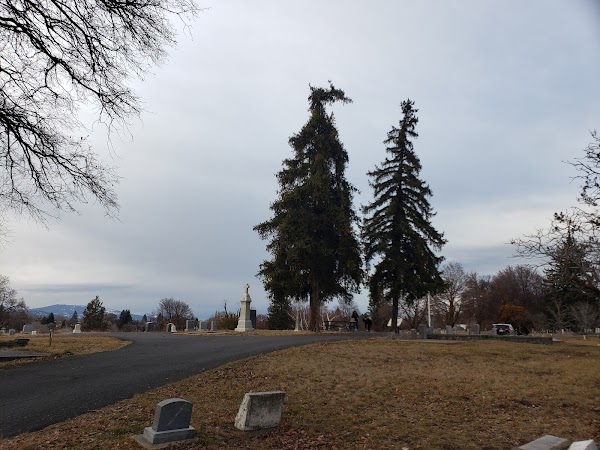 Linkville Cemetery grounds