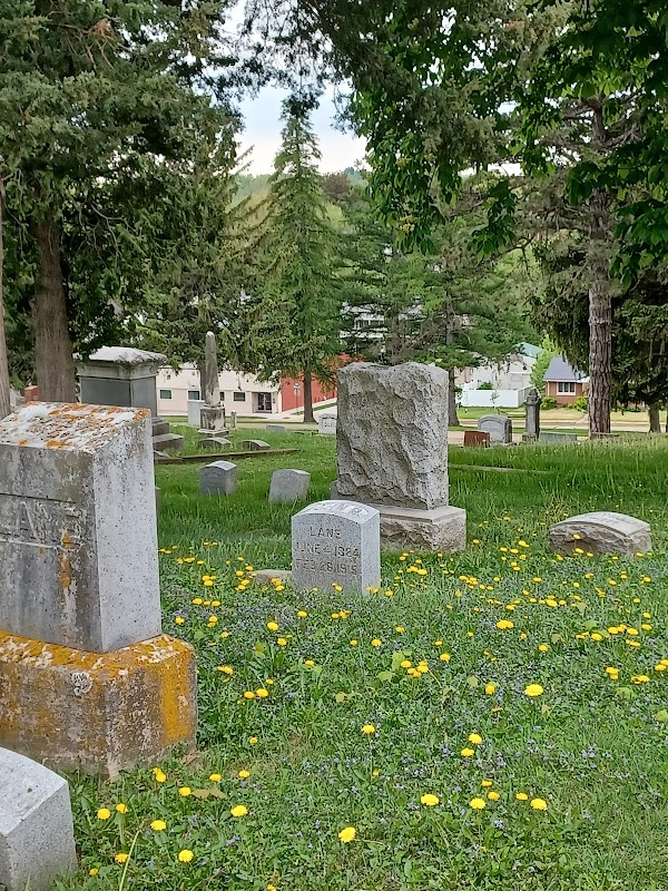Linwood Cemetery grounds
