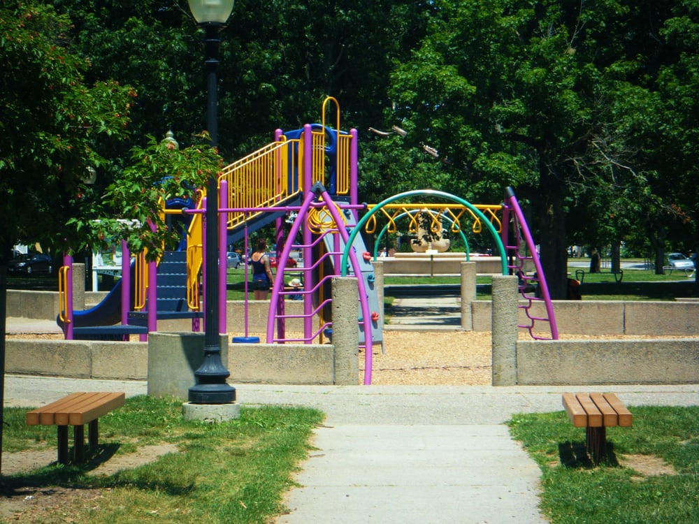 Lippitt Memorial Park cemetery grounds and headstones