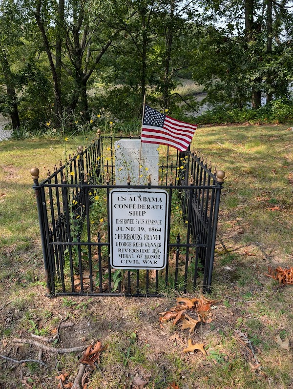 Little Neck Cemetery grounds