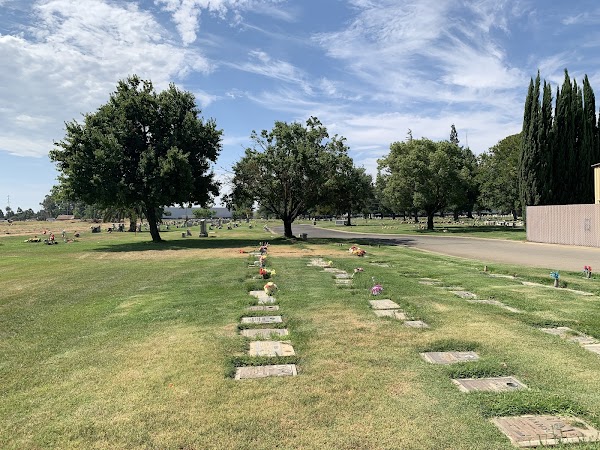 Lodi Memorial Park & Cemetery grounds