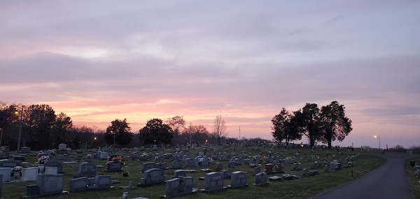 Lone Oak Cemetery grounds