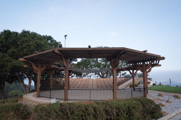 Lone Tree Cemetery grounds