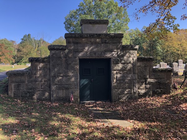 Long Ridge Union Cemetery grounds