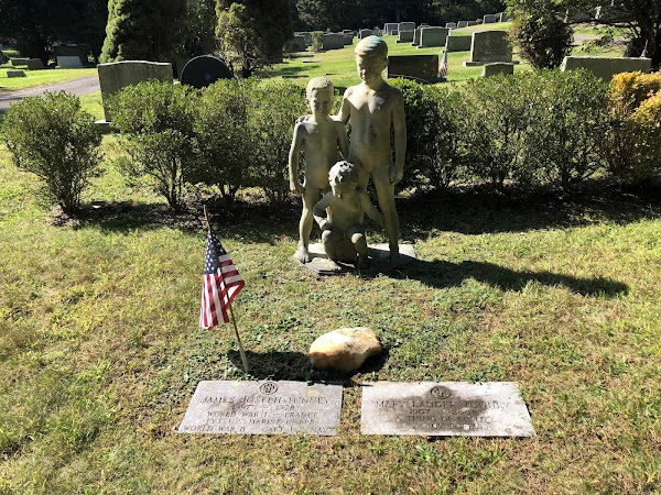Long Ridge Union Cemetery grounds