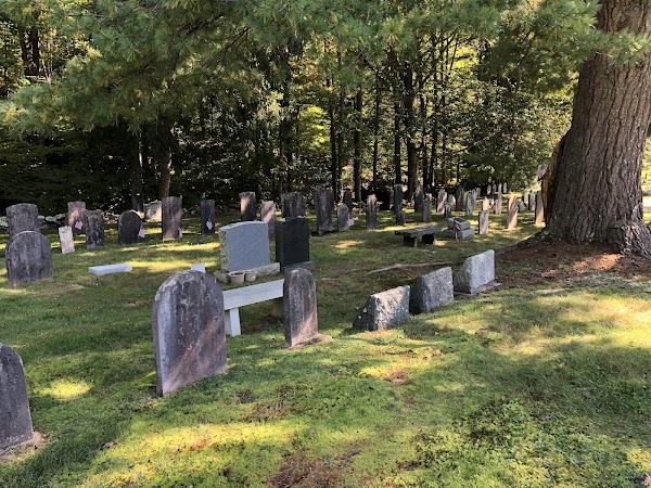 Long Ridge Union Cemetery grounds
