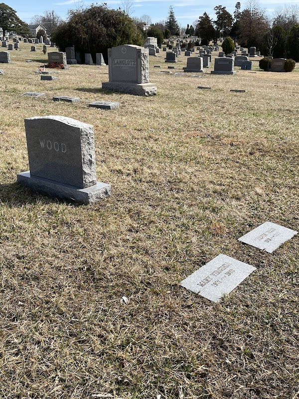 Lorraine Park Cemetery & Mausoleum grounds