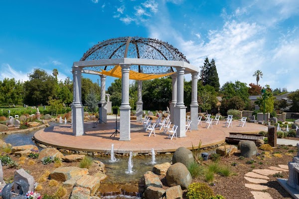 Los Gatos Memorial Park grounds