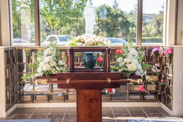 Los Gatos Memorial Park grounds