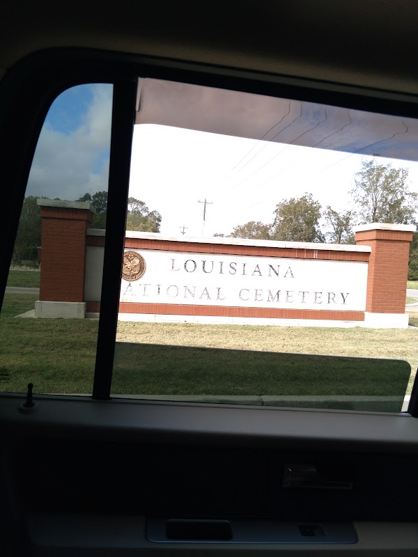 Louisiana National Cemetery grounds