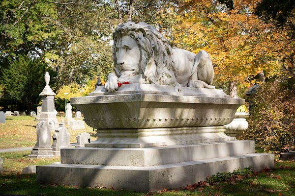 Lowell Cemetery grounds