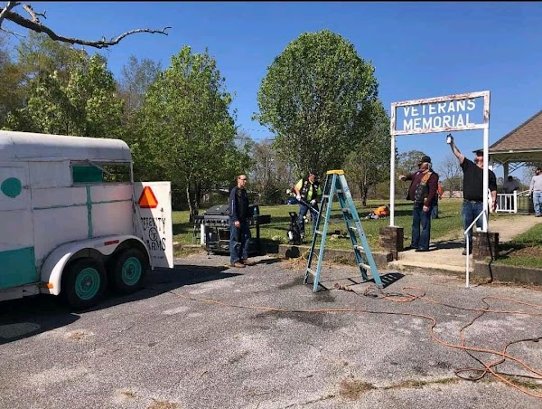 Lumberton Veterans Memorial Park grounds