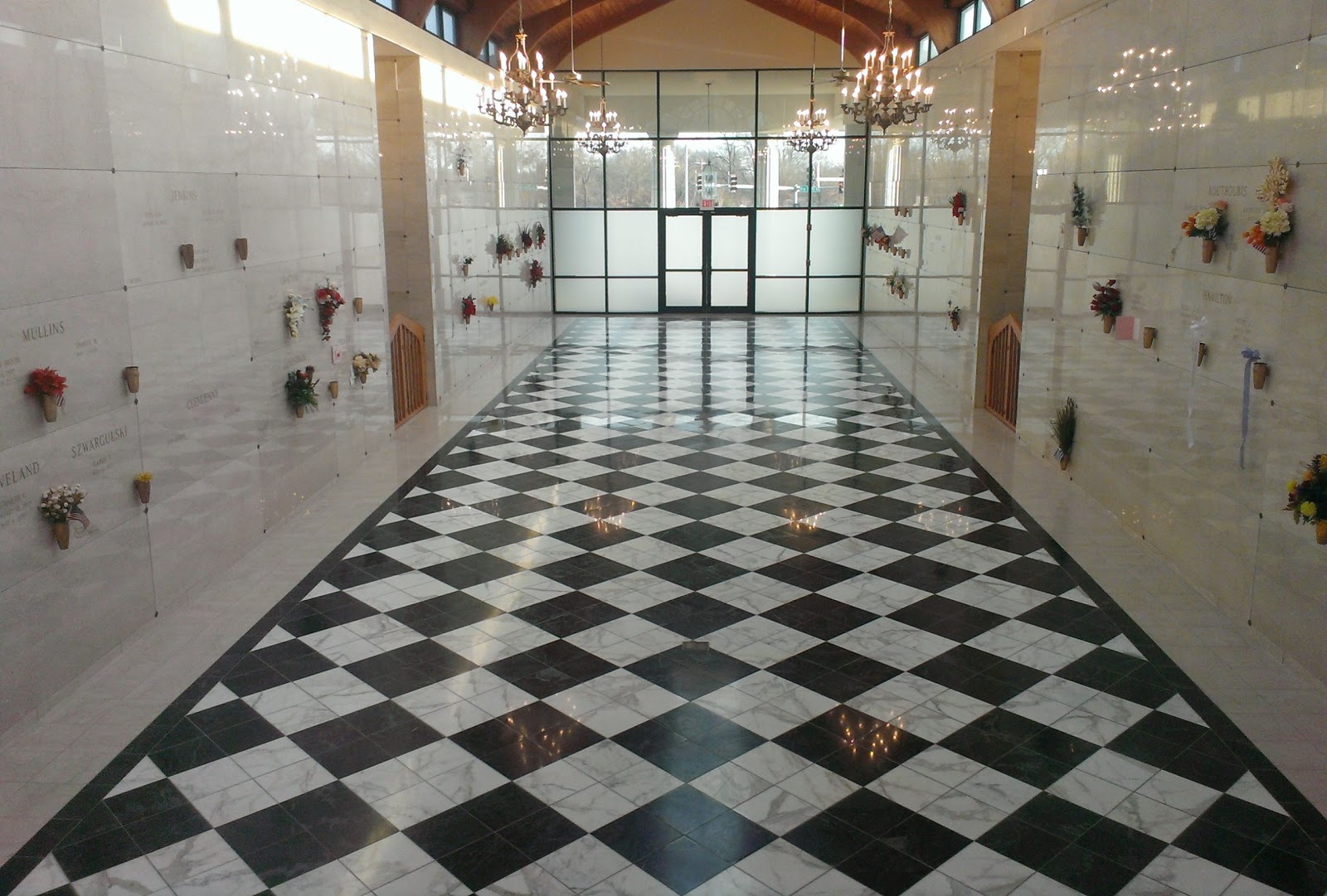 Lupton-Millard Chapel at Oak Hill Cemetery cemetery grounds and headstones