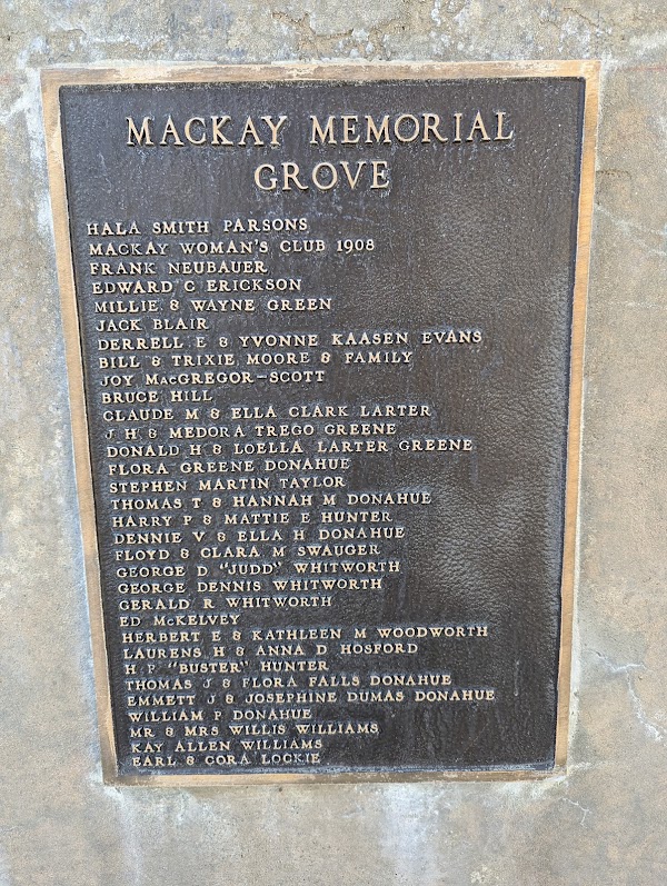 Mackay Memorial Park grounds