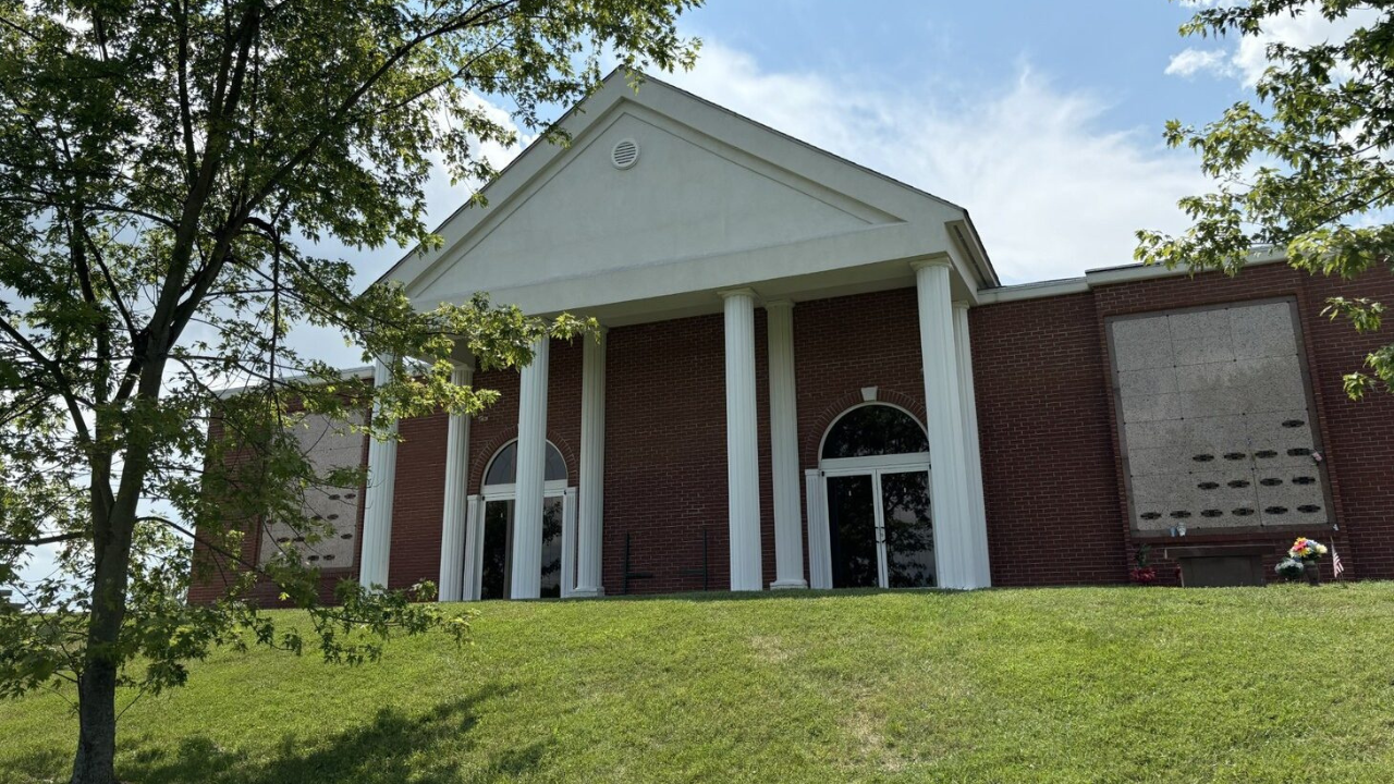 Madison County Memorial Gardens & Mausoleum cemetery grounds and headstones