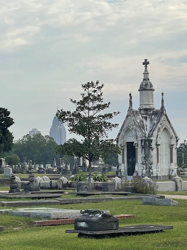 Magnolia Cemetery grounds