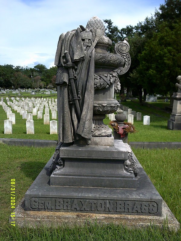 Magnolia Cemetery grounds